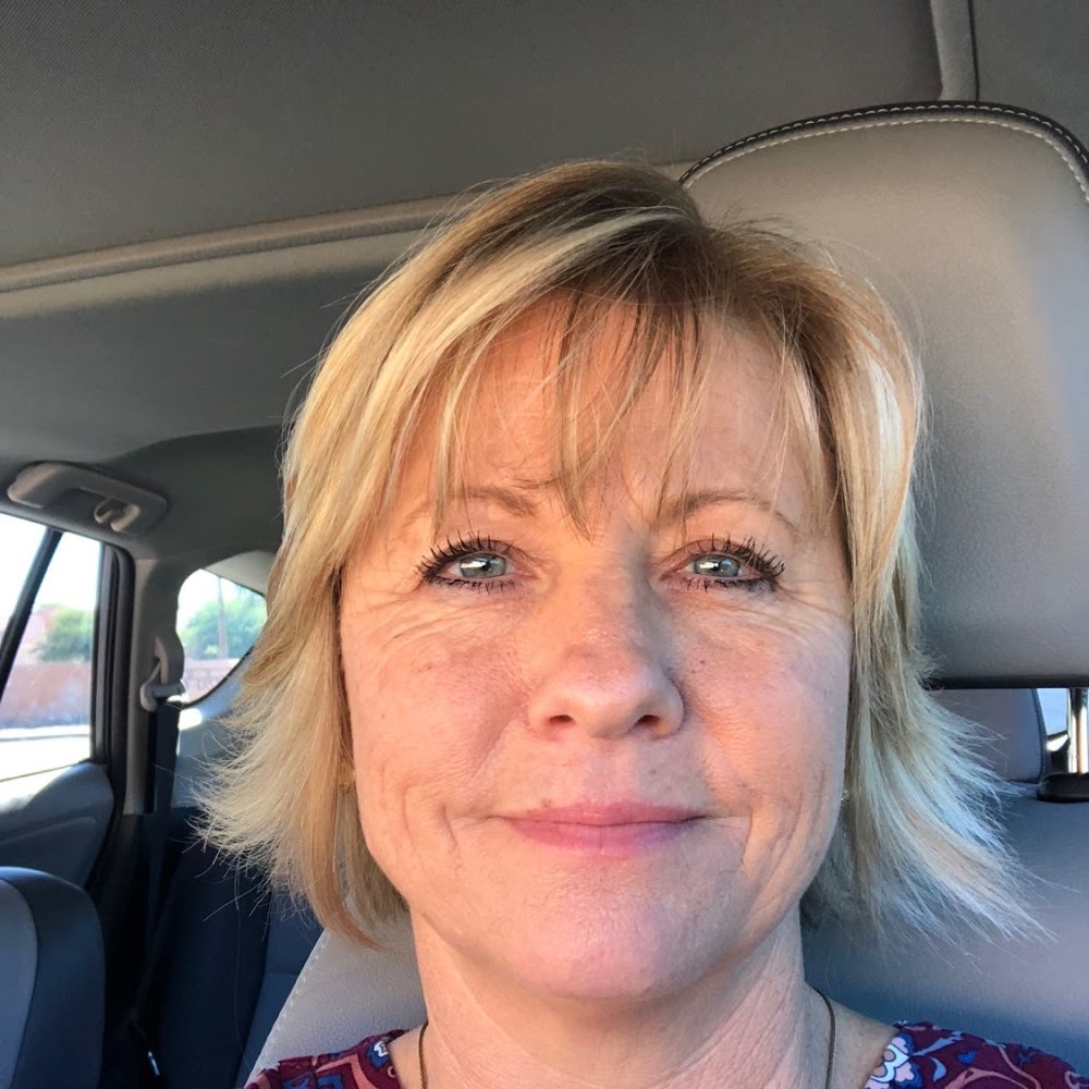 Meet your Posher, Monica